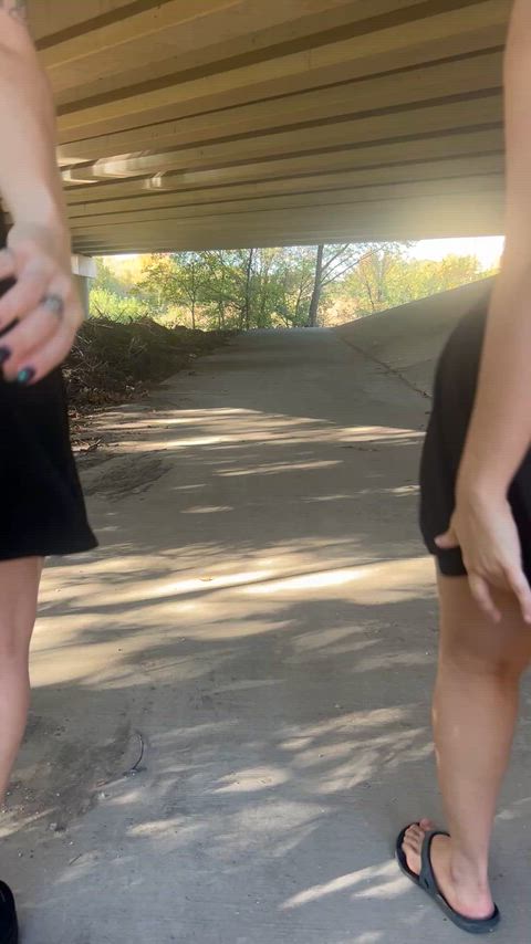 Friends flash together