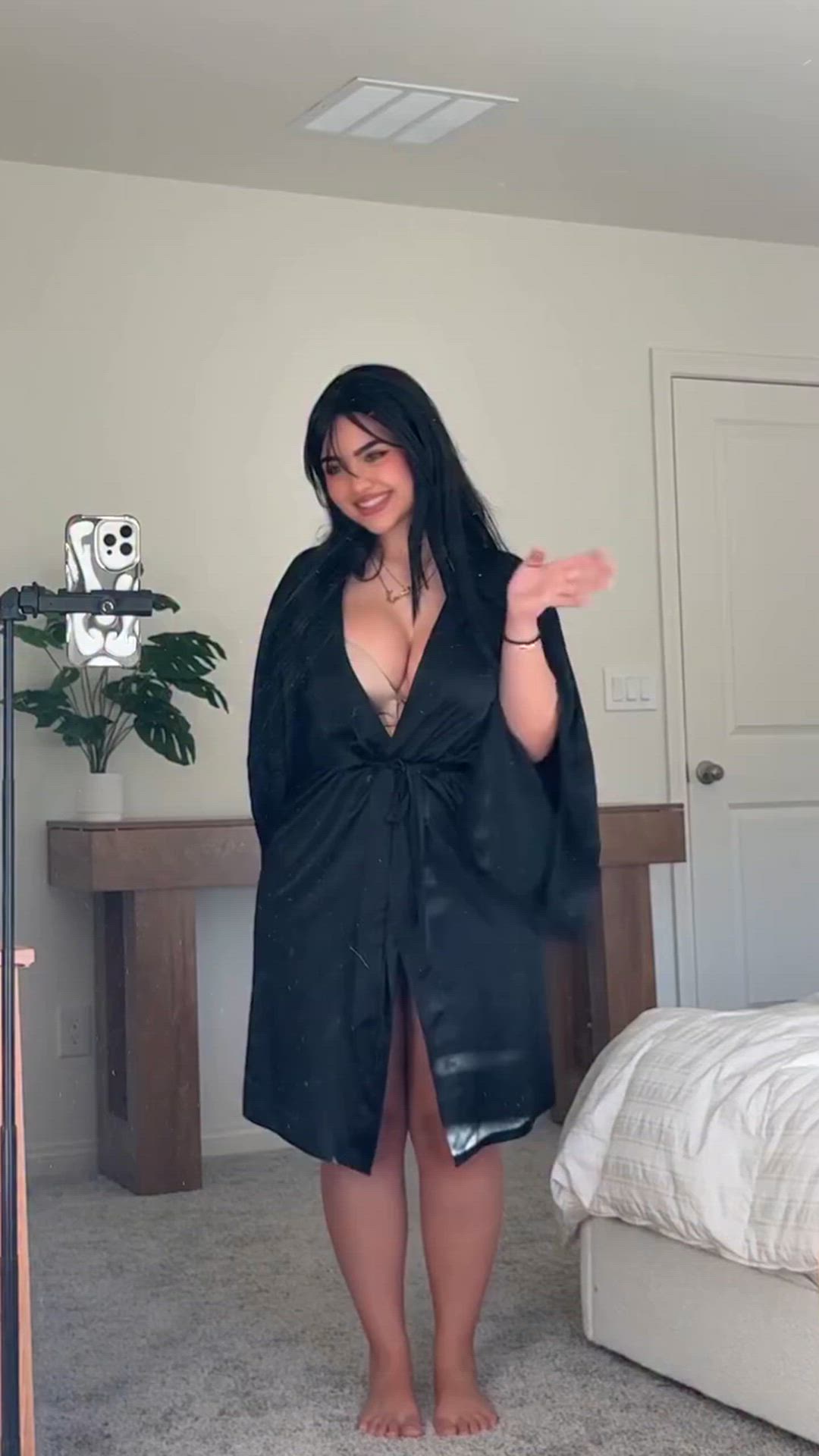 Babe, Big Ass, Big Tits, Boobs, Brunette, Latina