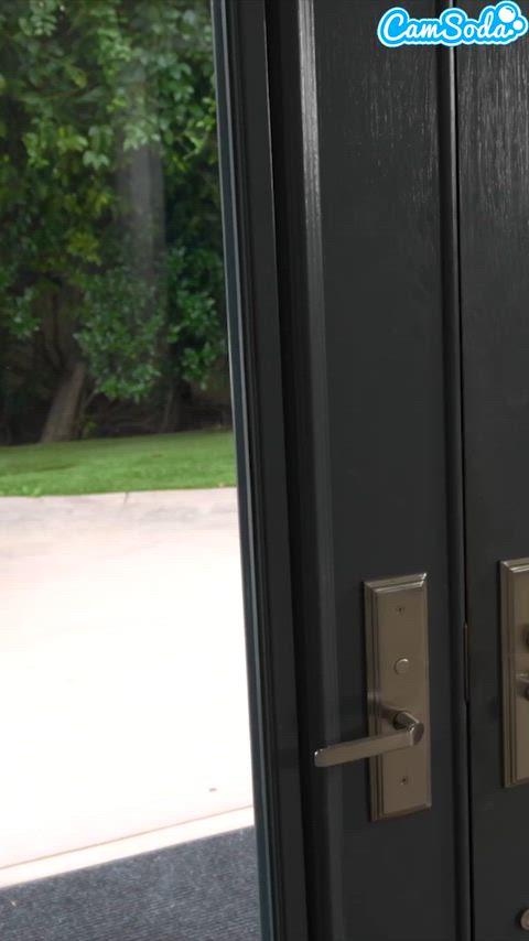 Big Tit Masseuse Gets BUSTED Fucking her Client