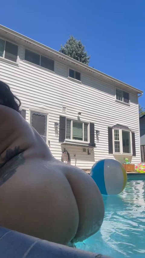 All this sun is making me miss my naked pool time!