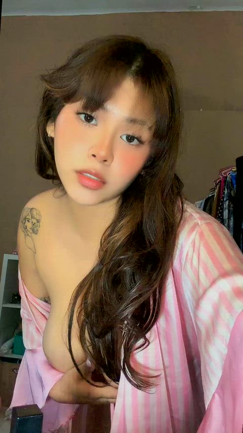 Date a latina, i promise you won`t regret