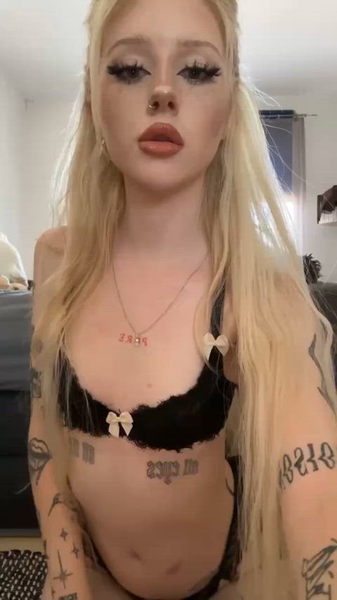 sluttiest and sloppiest bj to give away