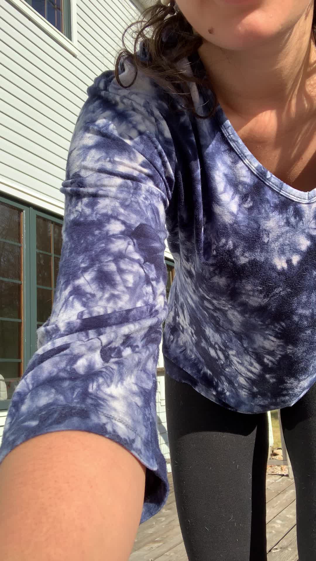 I love how my ass is too big for my leggings😜