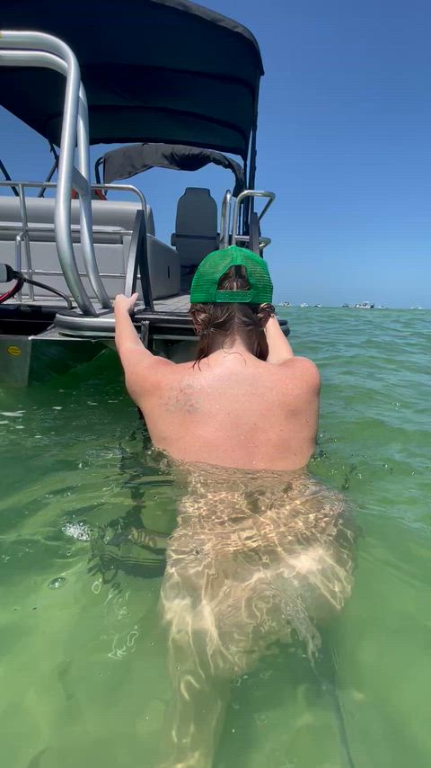 Giving the dad’s at the sandbar the show they came for