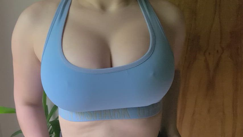 Big Tits Bouncing Tits Gym Titty Drop Porn GIF by lamsinka89