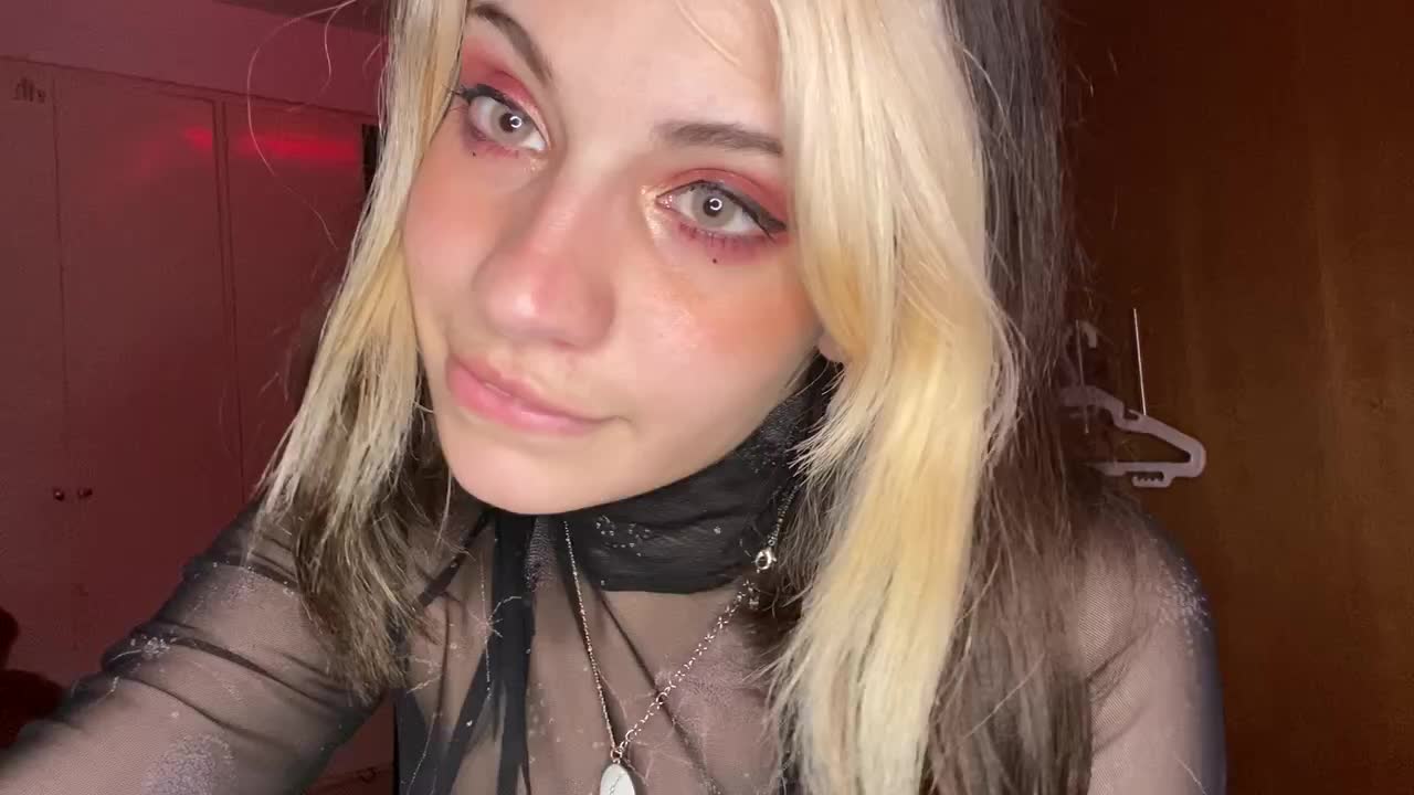 I challenge you to make me do this face 🤭
