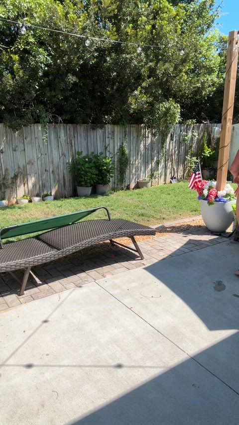 Can you still focus if I'm in front of you?