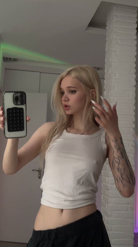 born to be a fucktoy for men ;3