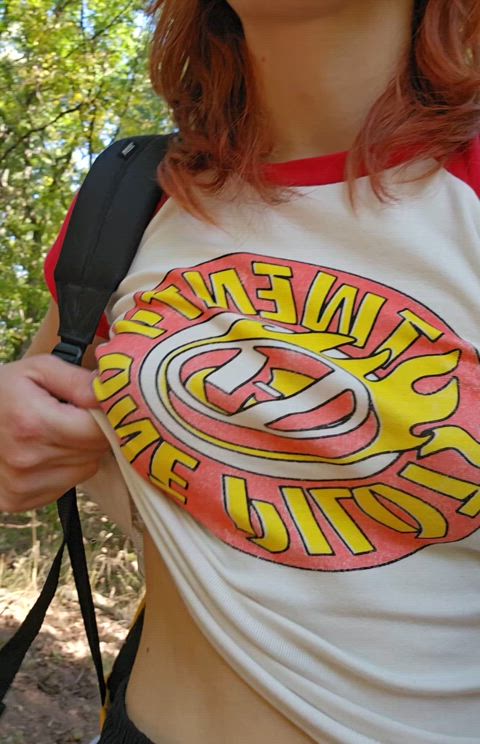 OnlyFans for 3.99$ (no ppv) 😚❤ Petite redhead posting daily 😈 Link in comments