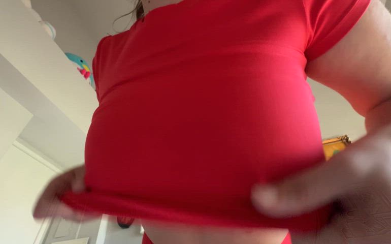 Busting out of this tight top