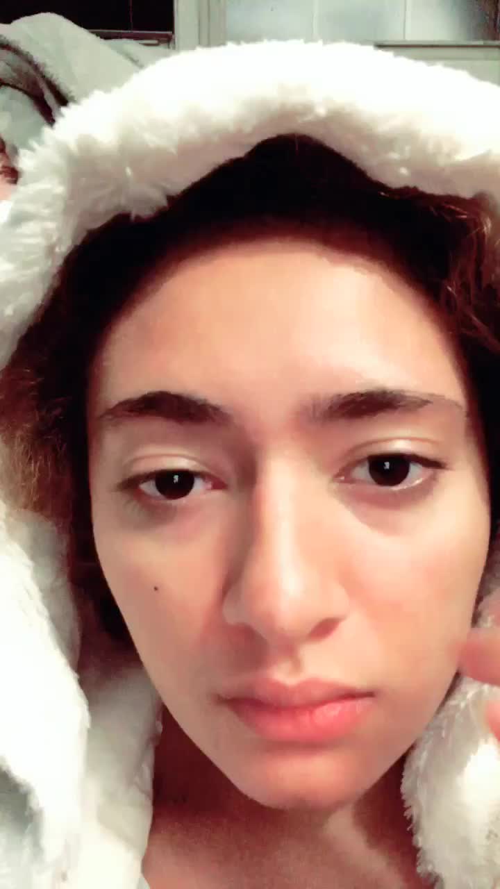 Soft skin? check. cheeky smile? check. quarantitties that deserve a good ucking? 👀