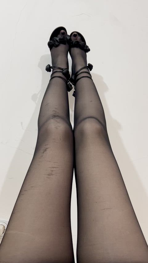 let me tease you with my pantyhose thumbnail
