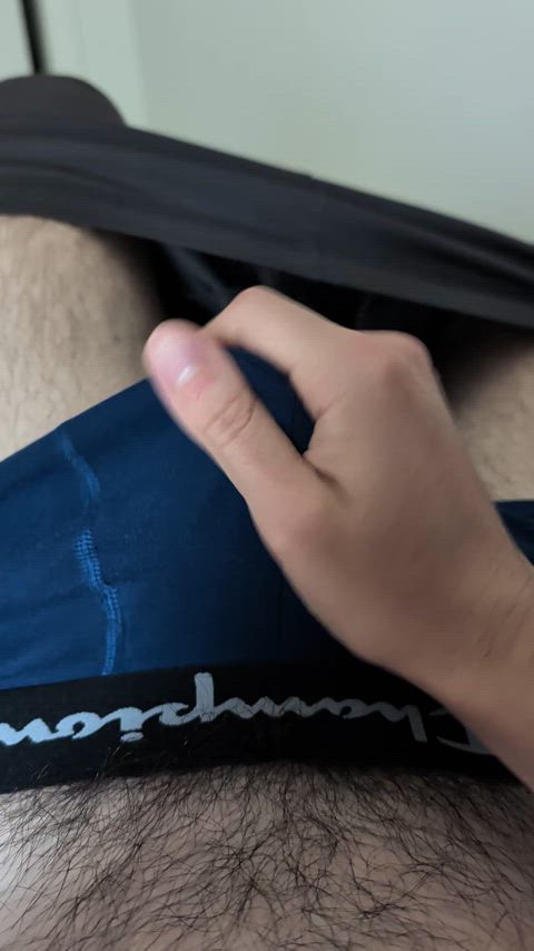 [M] Fell asleep so late last night and now I don't want to get up
