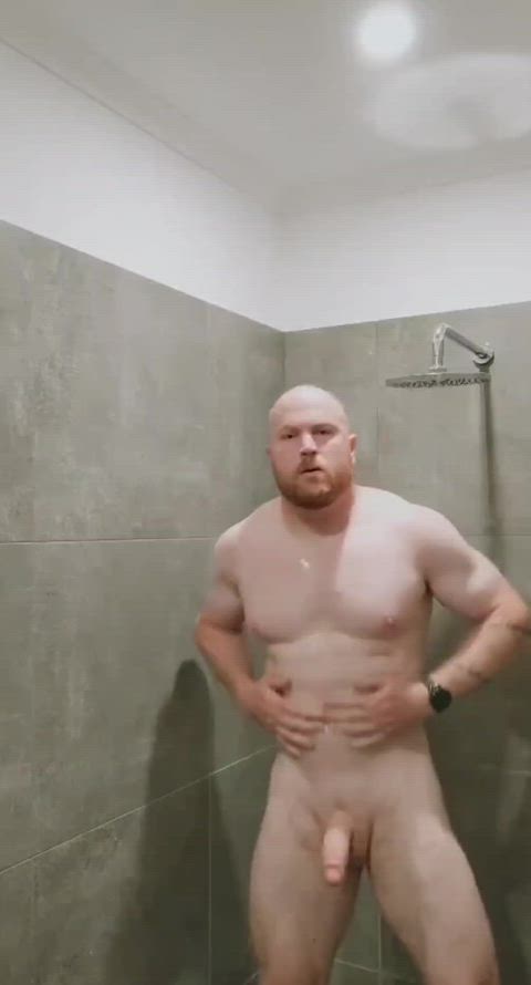 35 Straight gym showers