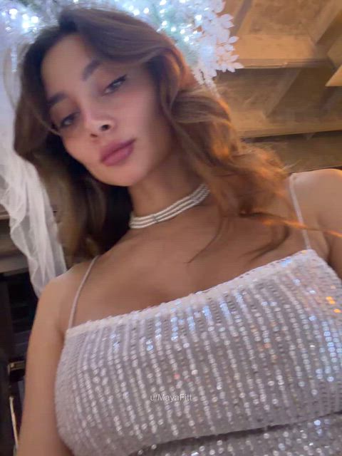 Just suddenly felt like revealing my tits for you :)