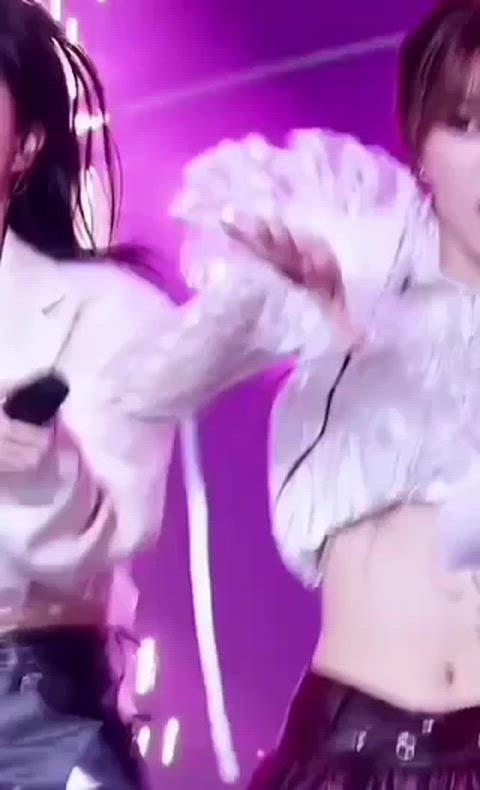 Lily - NMIXX