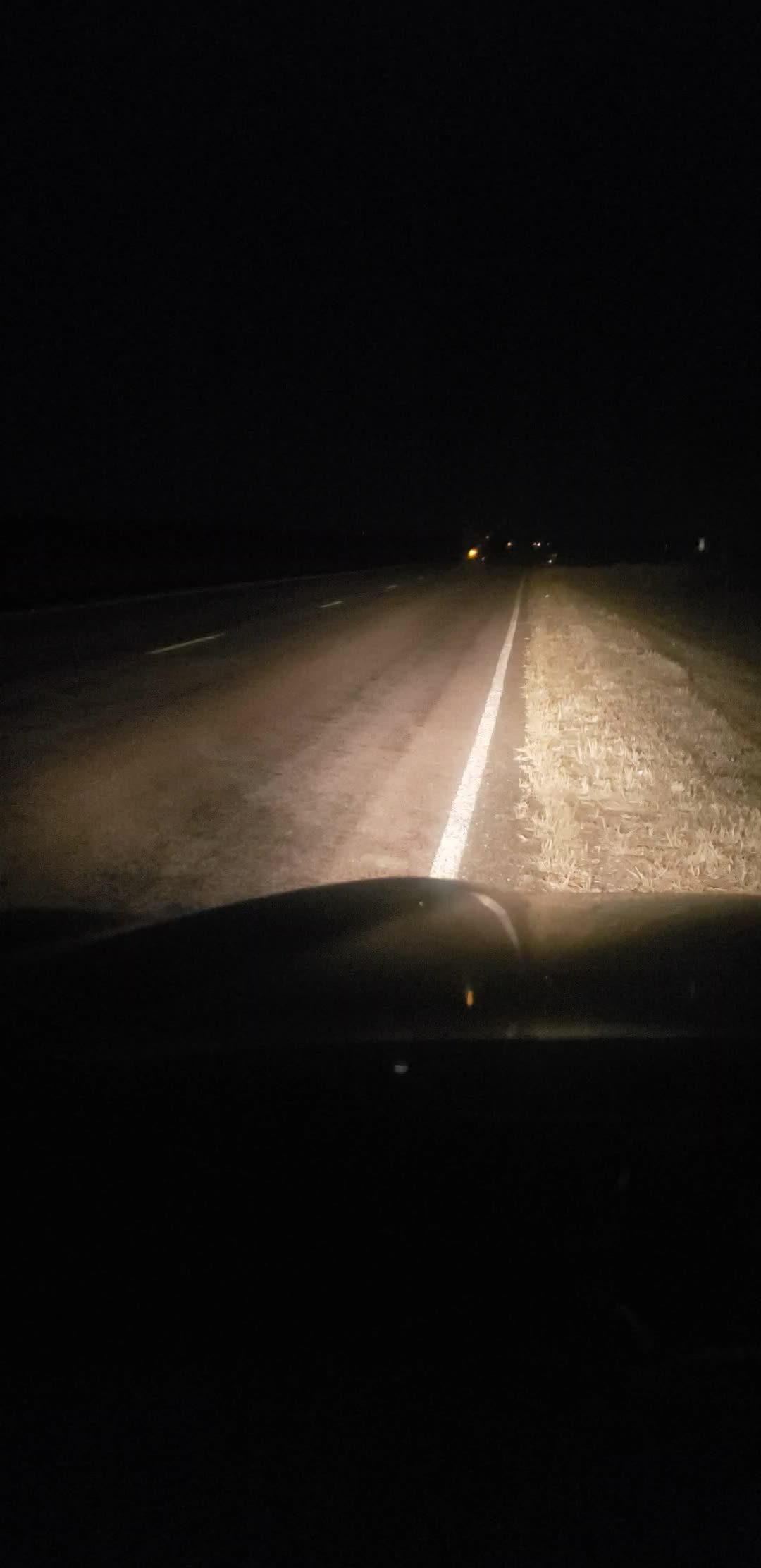 Cold day on the highway for a morning wave 👋 10 *f