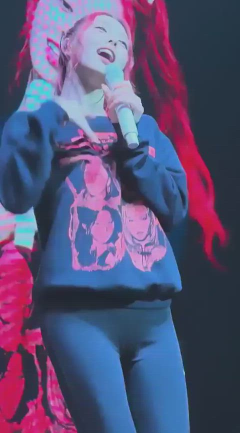 Yuna's plump and tasty kitty