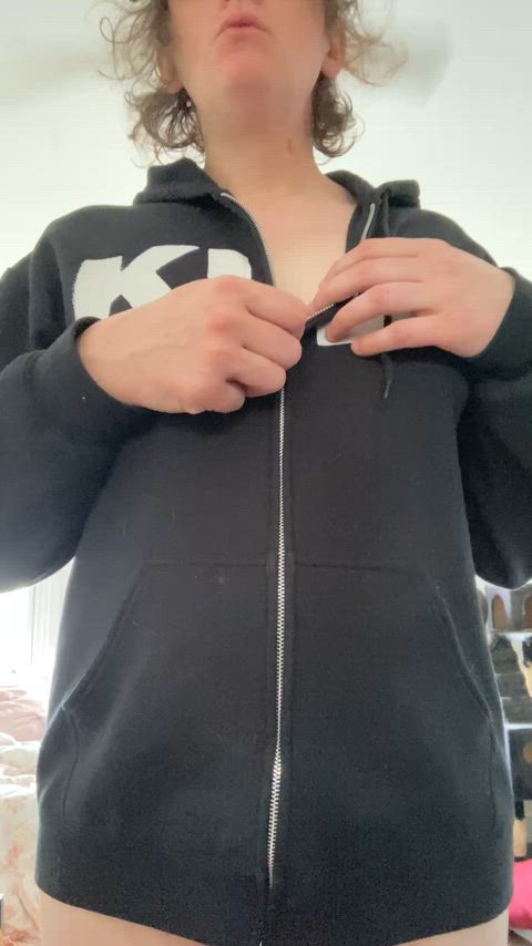 you don’t mind that i’m a stoner do you? 🥺