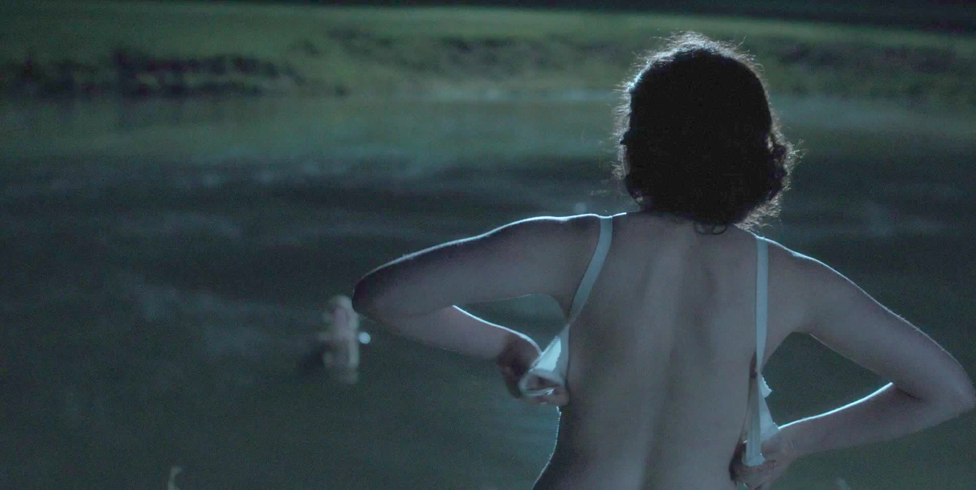 Kara Hayward side plot in 'To The Stars'