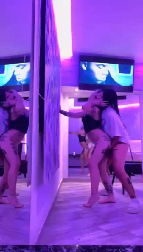 Sweet delight, all night fight