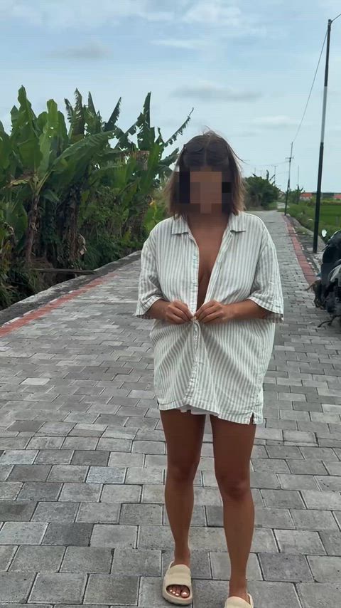 public flashing addiction is real..