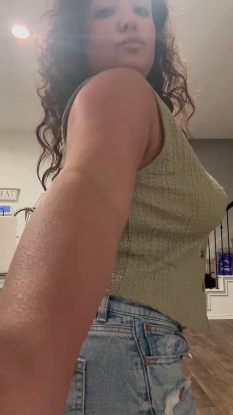 This MILF bod needs to be used