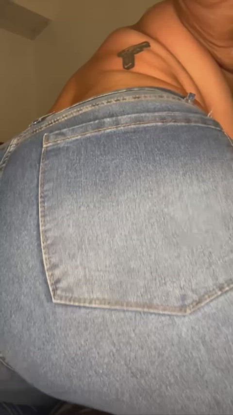 My farts sound like a loud bang inside my jeans