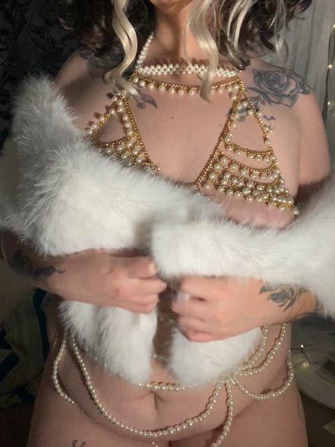 Wrapped so pretty in pearls