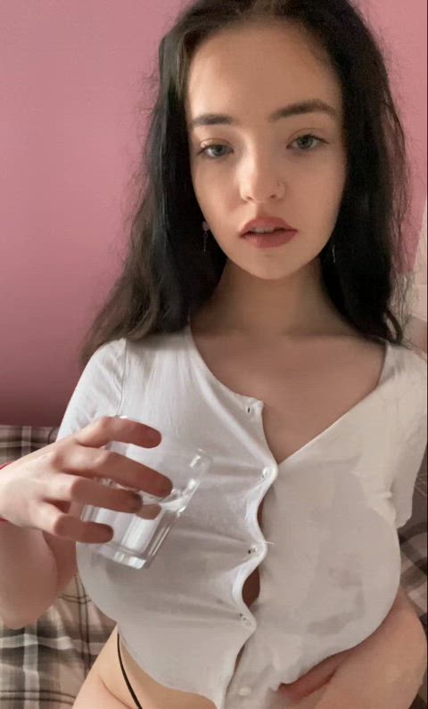Amateur Big Tits Homemade Huge Tits Natural Tits Saggy Tits T-Shirt Teen Titty Drop Wet Porn GIF by populardick