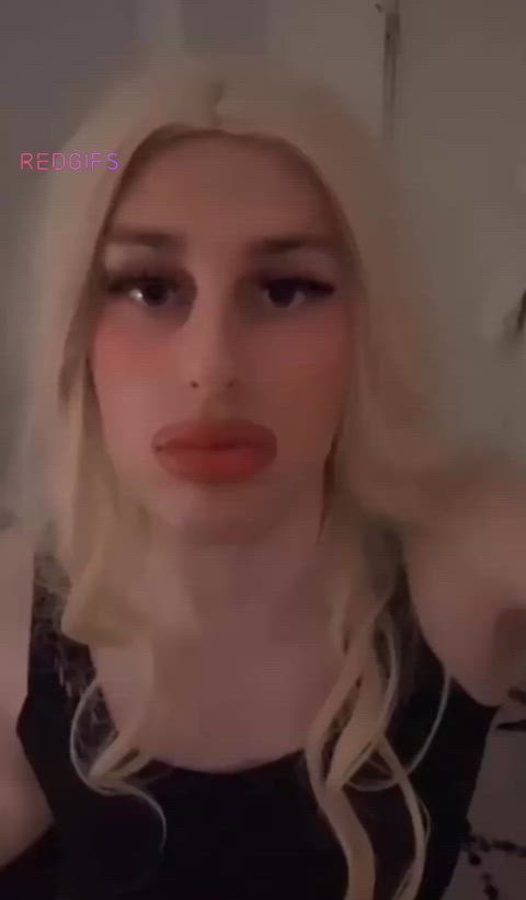 My dad told me to go study…🖕🏼him, i rather slut myself out like a bimbo whore🥰