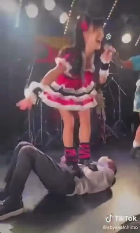 Peak fanservice