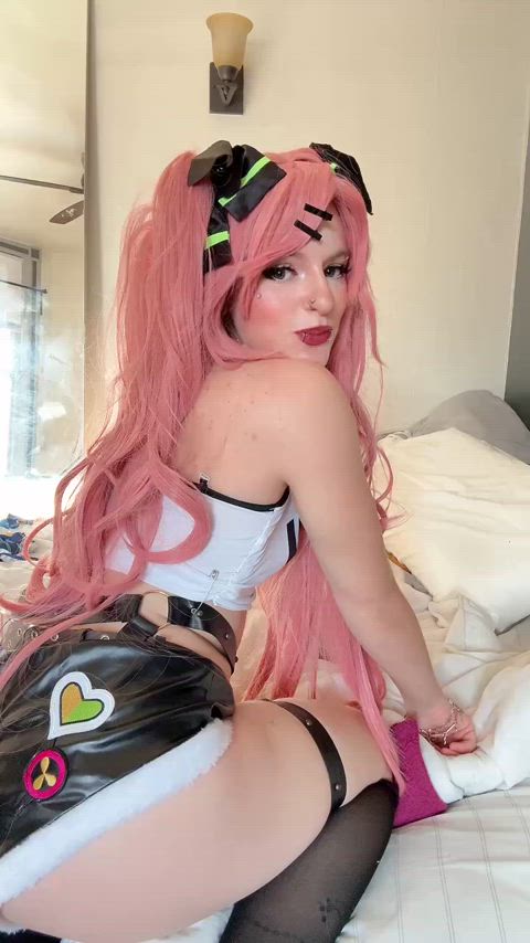 my Nicole from Zenless Zone Zero cosplay (Rae) <3