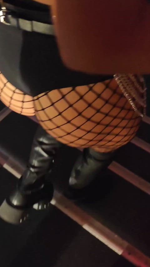 Fucking at clubs Yes or No?