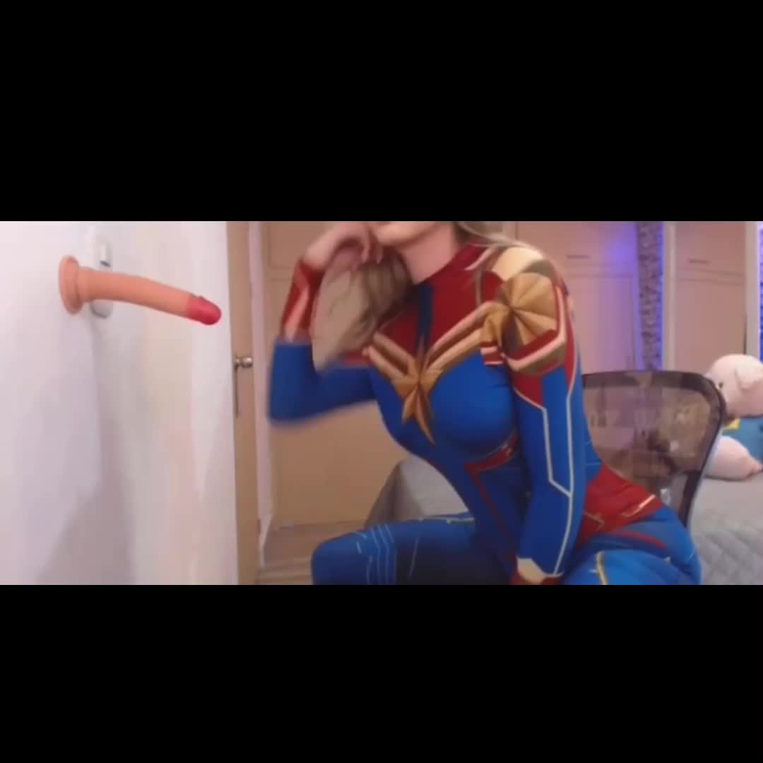This captain look marvelous