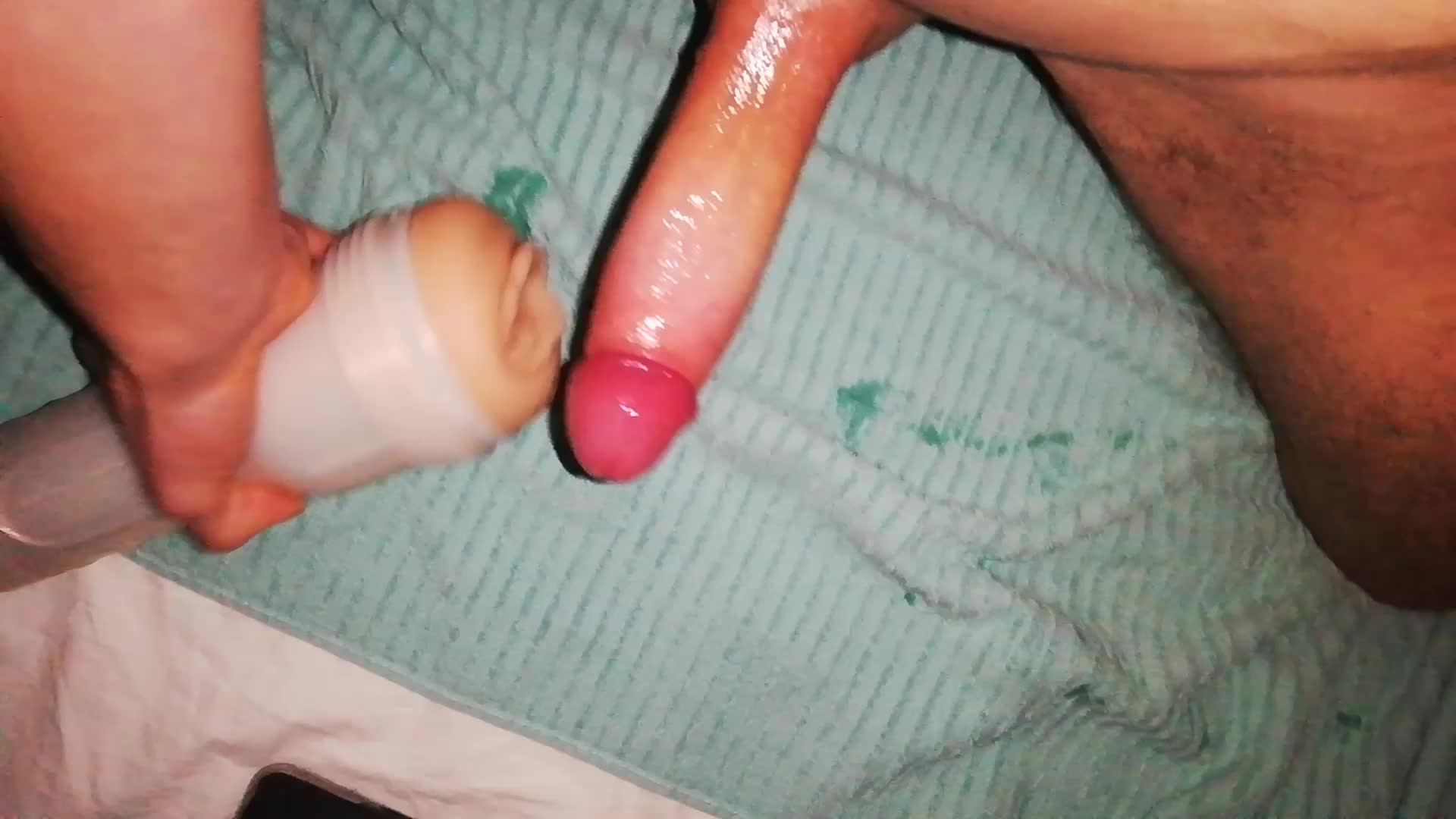 Hands free cum