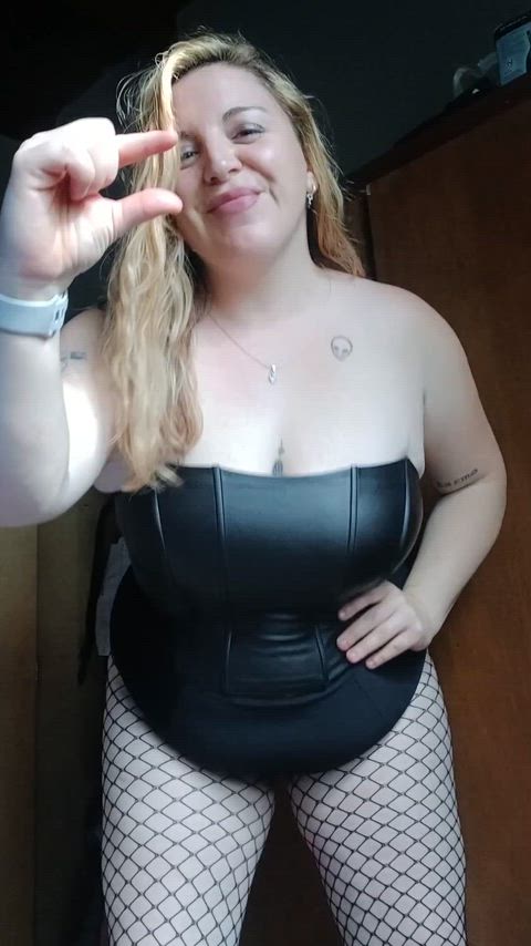 If it measures less than 10 cm, consider yourself a loser!