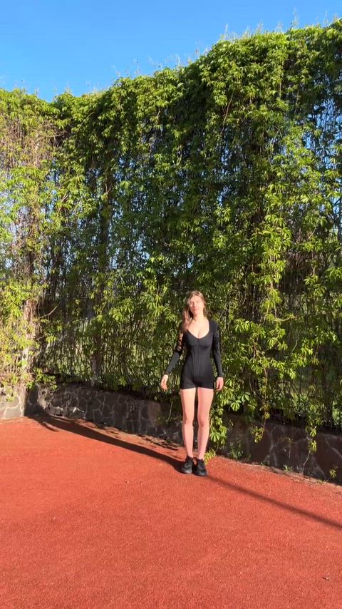 I think better naked at the tennis court