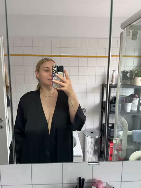 my neighbor said my tits are juicy, is he right? ;)