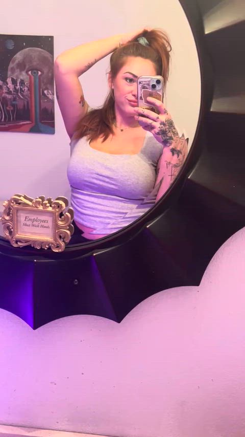 Feeling myself this evening. Wish you could too ;)