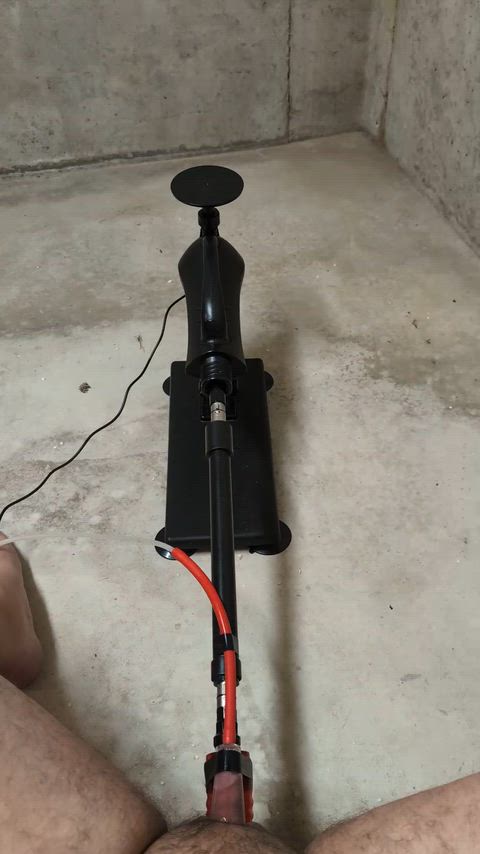 Built a pumping/sucking machine, and it's going pretty well