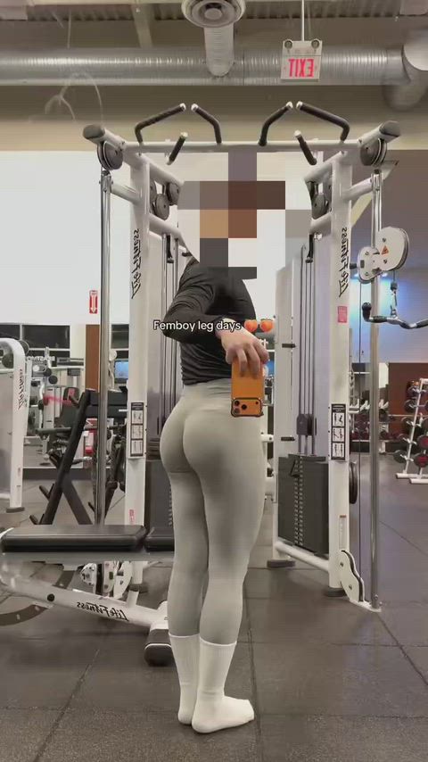Light Grey Leggings is such a sexy color