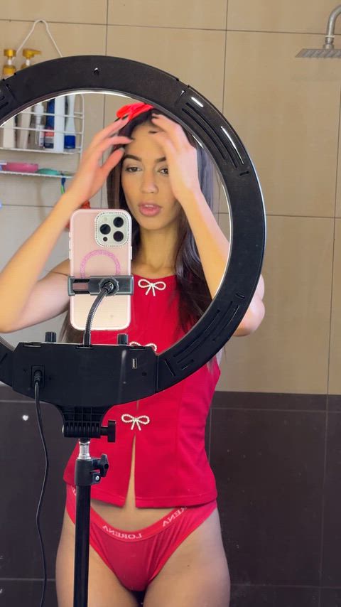 Sophie (@sophiecutexox)