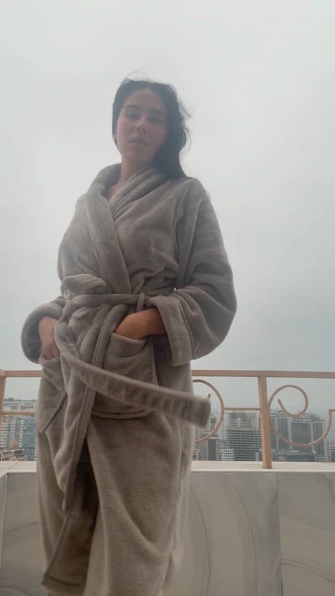 I can captivate you with boobs, beware