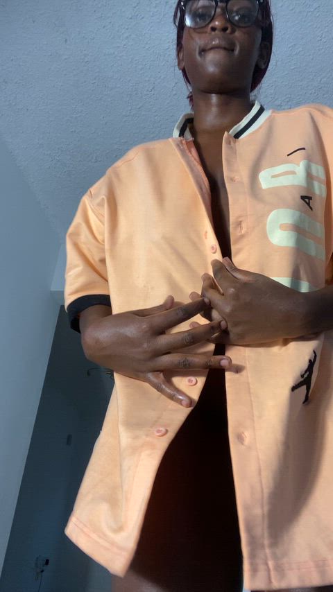 Do you like natural African girls? ebonybaddies.com