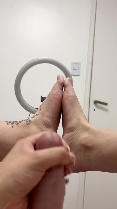 first 100 yes will get all my nudes today