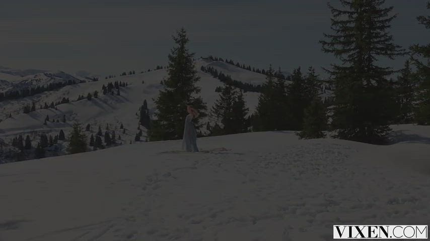 Bella Spark - Beautiful Blonde Bella Has Wild Outdoor Sex