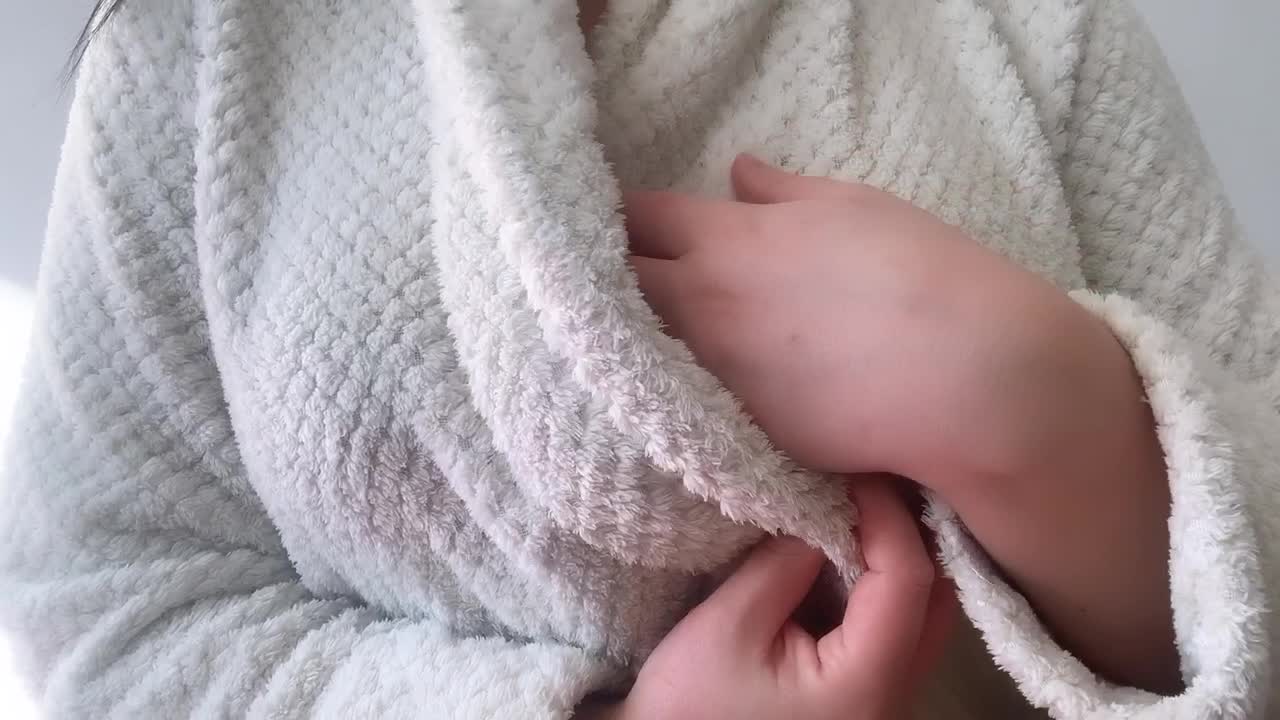 Do you like my big titty reveal? 🙊💦