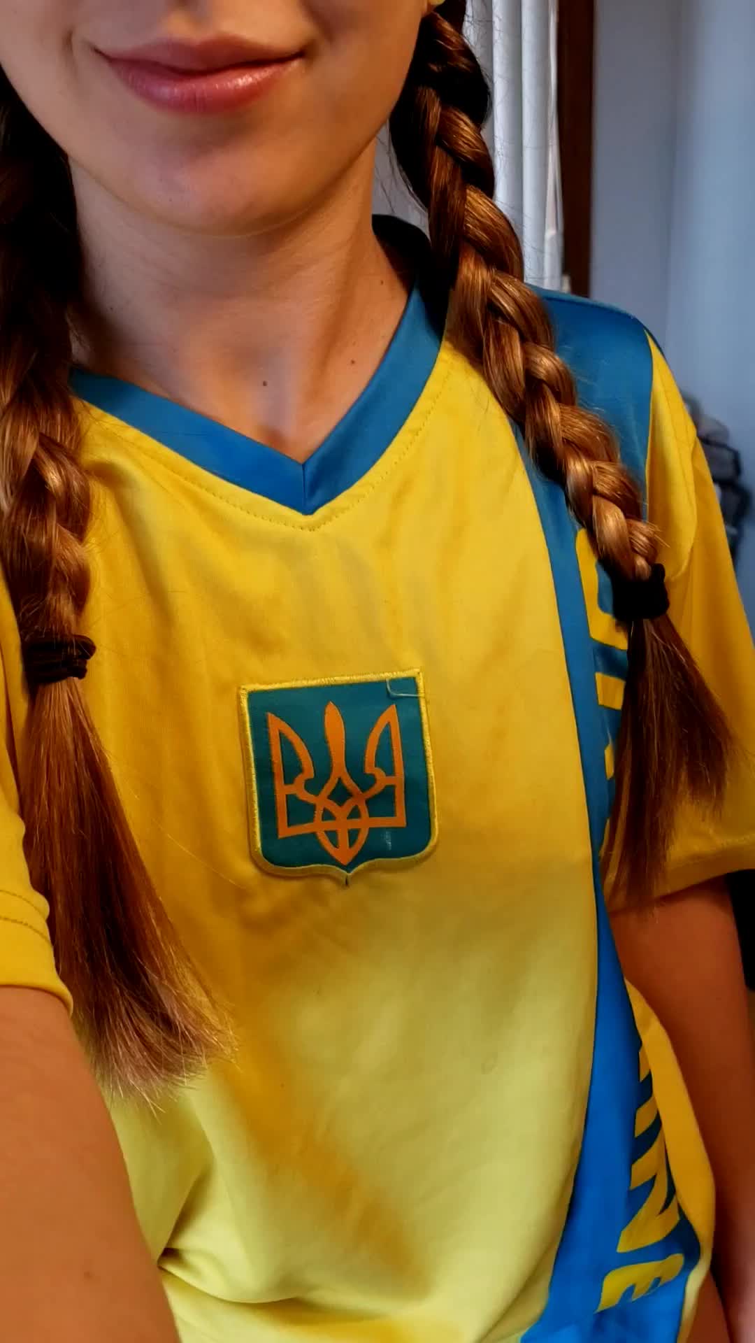 Ever wonder what a petite tight Ukrainian looks like? Now you know 😈