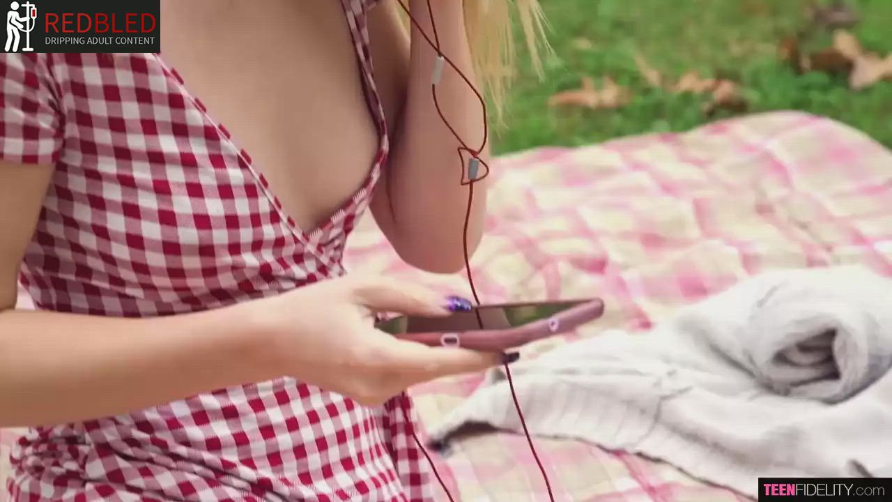 Natural Tits Teen Porn GIF by redbledcom